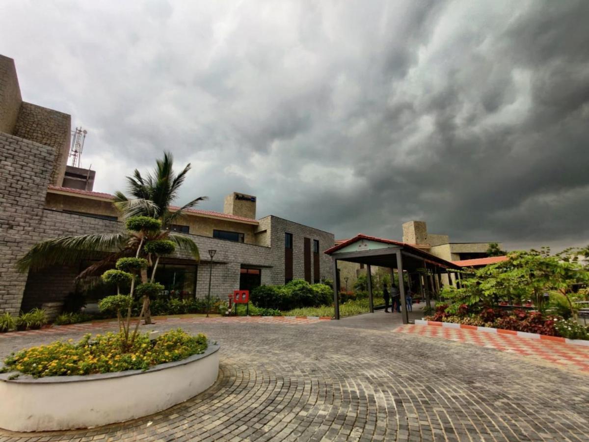Radisson Blu Resort Visakhapatnam Exteriör bild