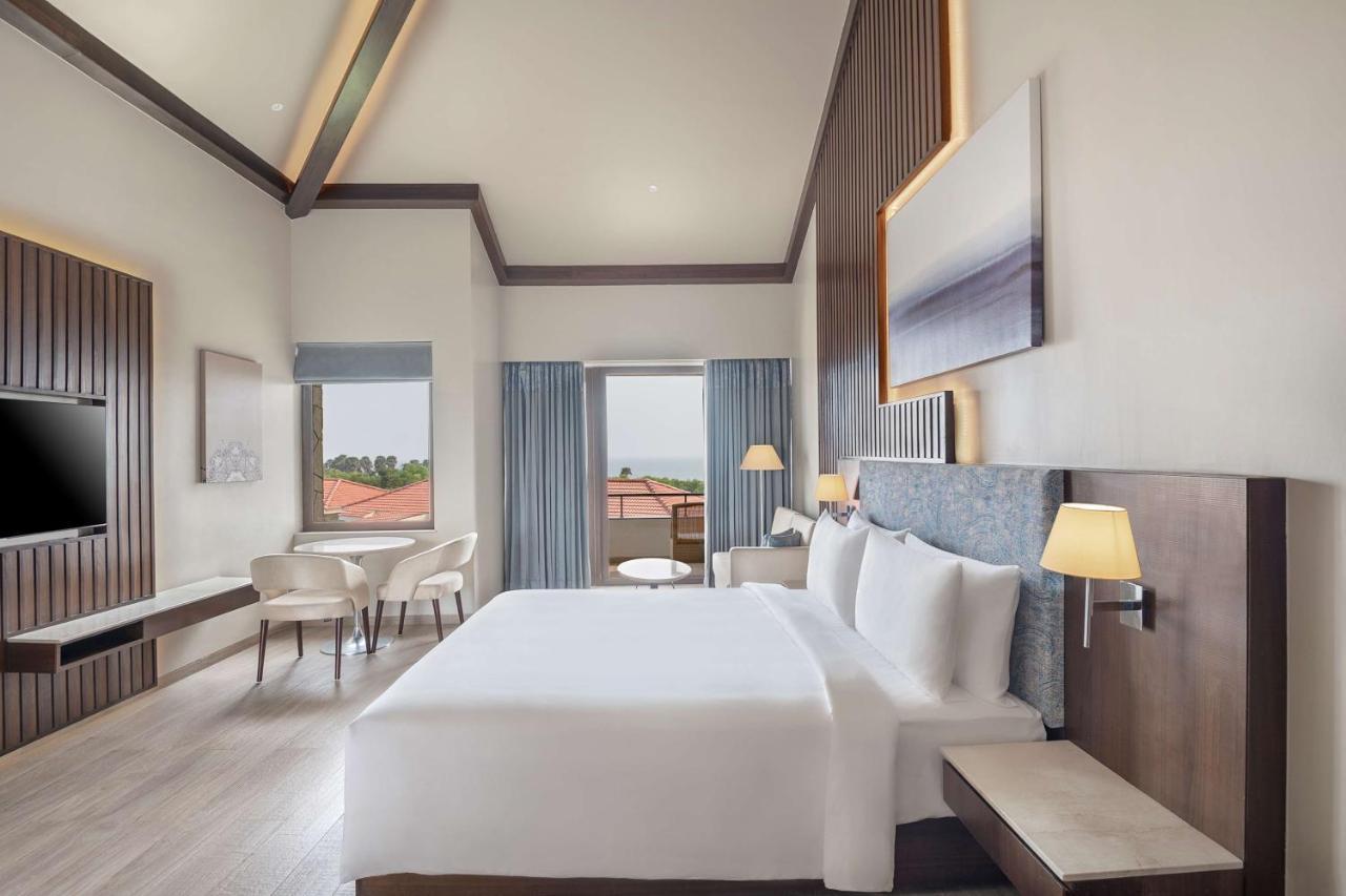 Radisson Blu Resort Visakhapatnam Exteriör bild