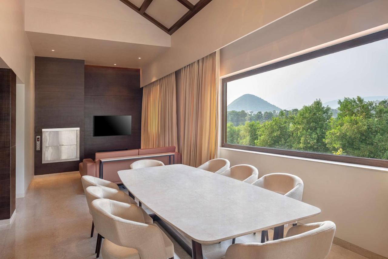 Radisson Blu Resort Visakhapatnam Exteriör bild